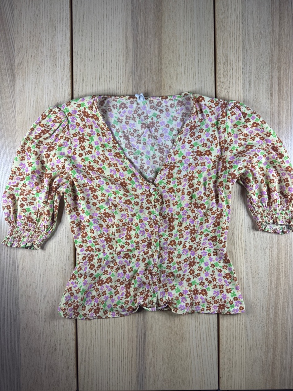 Floral‎ Button-Front Puff Sleeve Top - Cream/Green/Purple